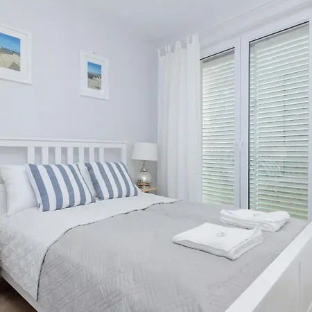 Apartament Four Seasons By Noclegi Renters Pobierowo Exterior photo