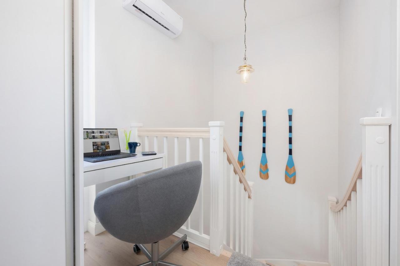 Four Seasons By Renters *